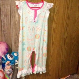 Bowtique outfit new with tags